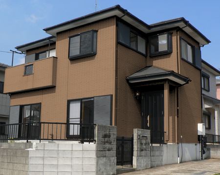 17-60Hの色で塗装した外壁