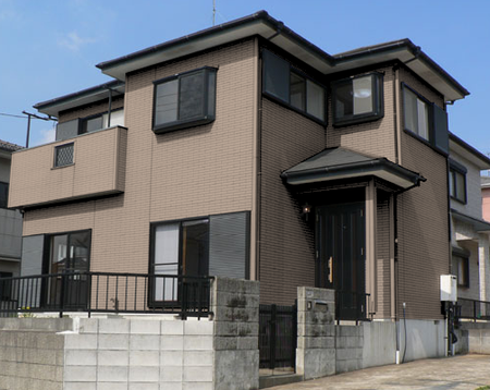 17-70Dの色で塗装した外壁