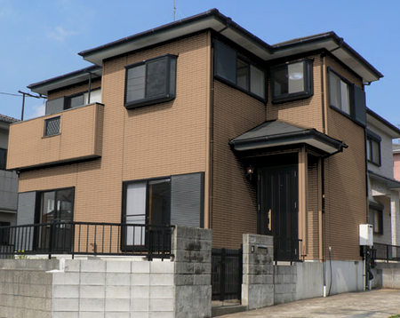 17-70Hの色で塗装した外壁