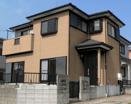 17-80Hの色で塗装した外壁