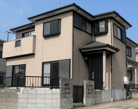 17-90Dの色で塗装した外壁