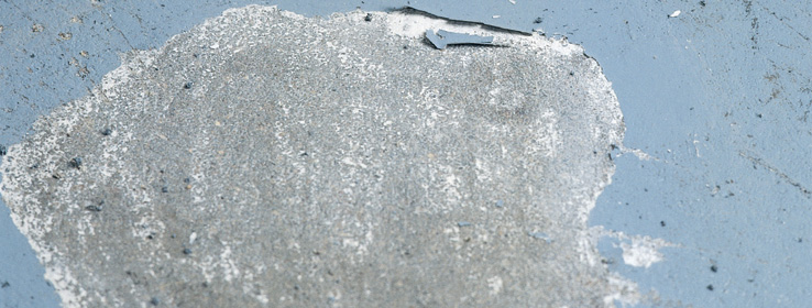 屋外床の剥がれ